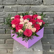 Цветочная композиция из Розы в коробке #REPLACE_PRED# Калининской Ростовской области