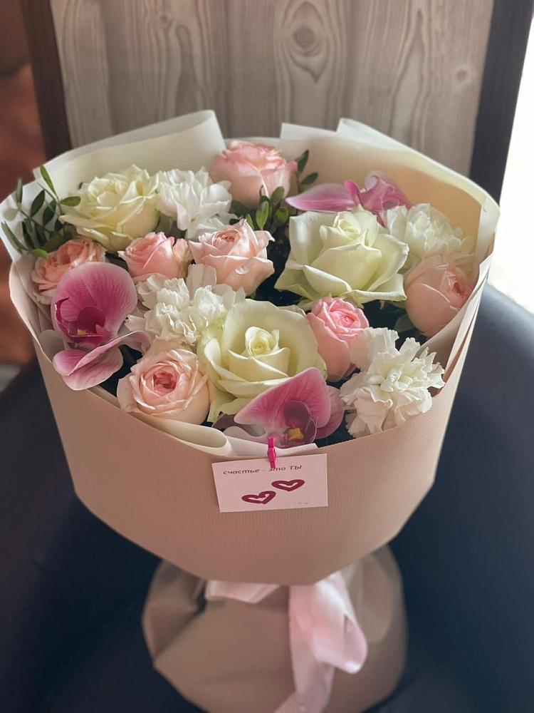 Букет цветов из: Орхидеи, Розы и Гвоздики в Калининской Ростовской области