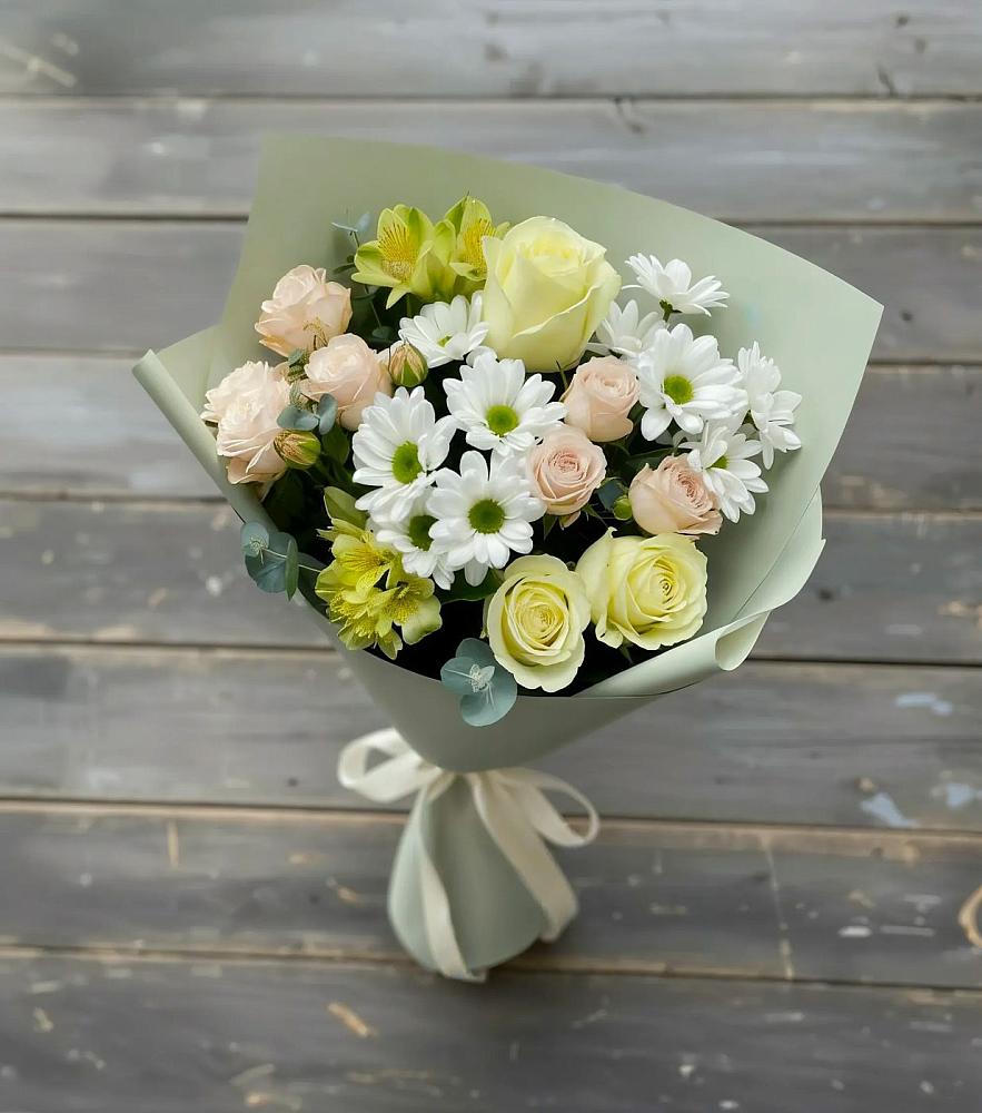 Букет цветов из: Альстромерии, Розы и Хризантемы в Калининской Ростовской области