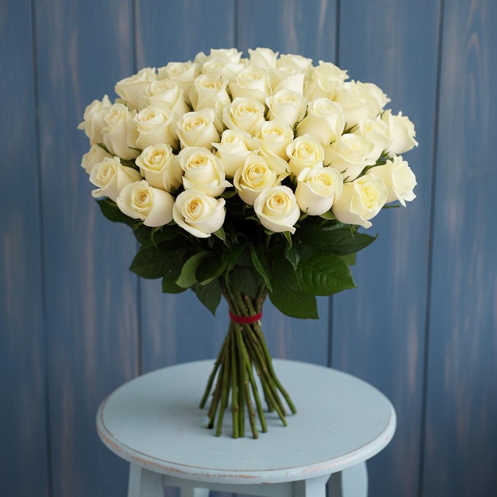 Букет 51 Белая роза Эдлесс Лав в Калининской Ростовской области