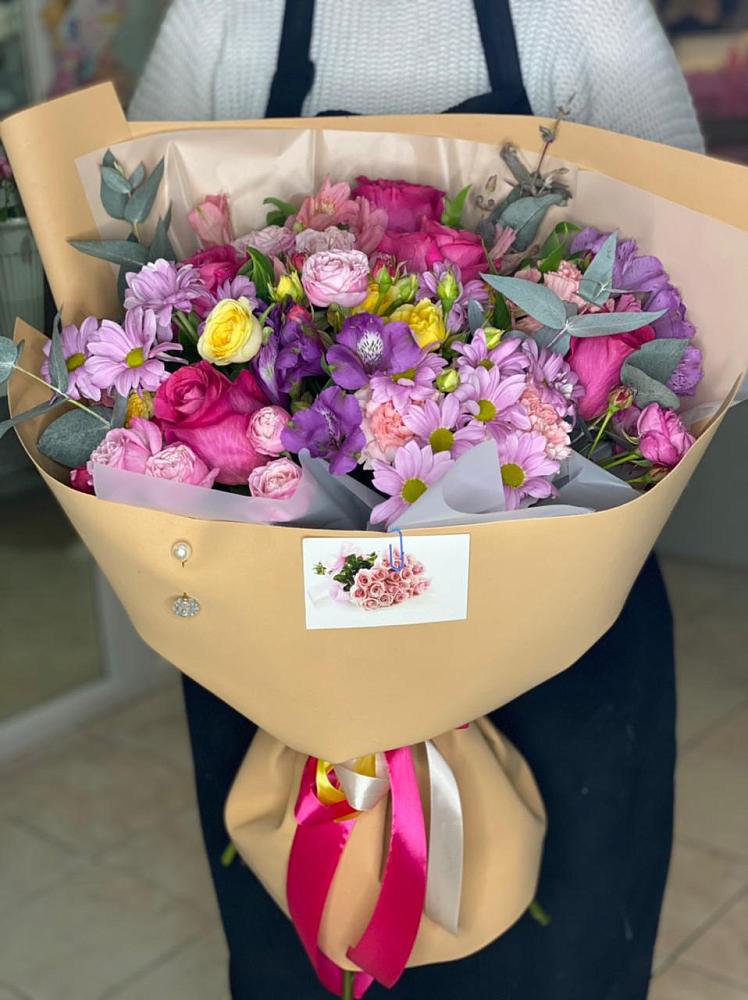 Букет цветов из: Хризантемы, Гвоздики и Альстромерии в Калининской Ростовской области