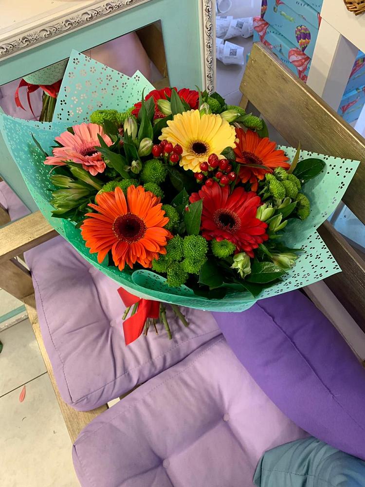 Букет цветов из: Герберы, Хризантемы и Альстромерии в Калининской Ростовской области