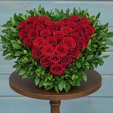 Цветочная композиция из Розы в виде сердца в Калининской Ростовской области