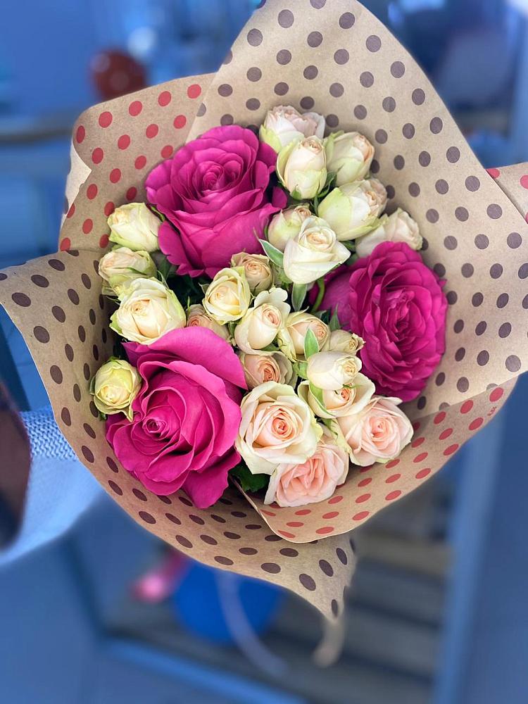 Букет цветов из: Розы в Калининской Ростовской области