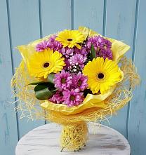 Букет цветов из:  Хризантемы и Герберы #REPLACE_PRED# Калининской Ростовской области
