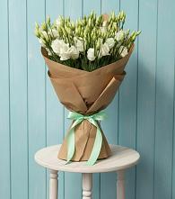 Букет цветов из:  Лизиантусы в Калининской Ростовской области