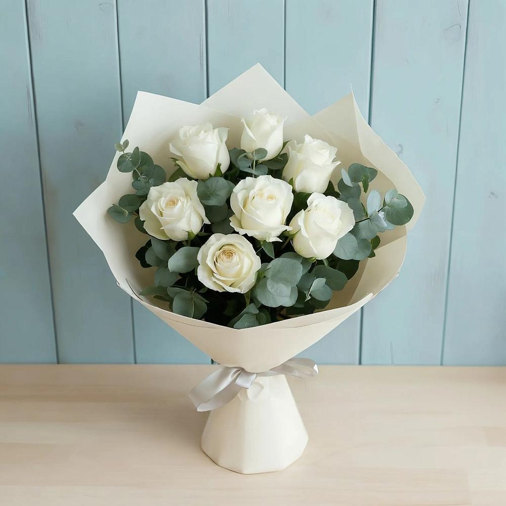 Букет Белые розы в Эвкалипте в Калининской Ростовской области