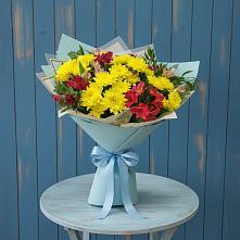 Букет цветов из:  Альстромерии и Хризантемы в Калининской Ростовской области