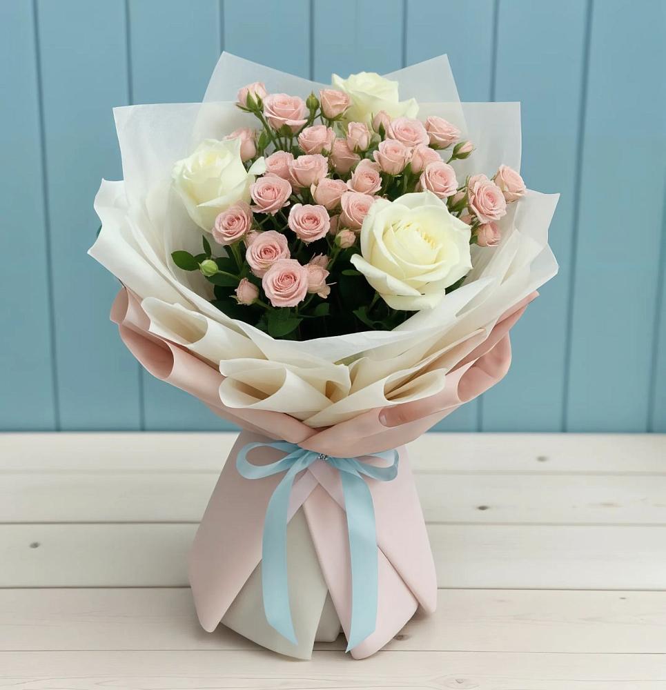 Букет цветов из: Розы в Калининской Ростовской области